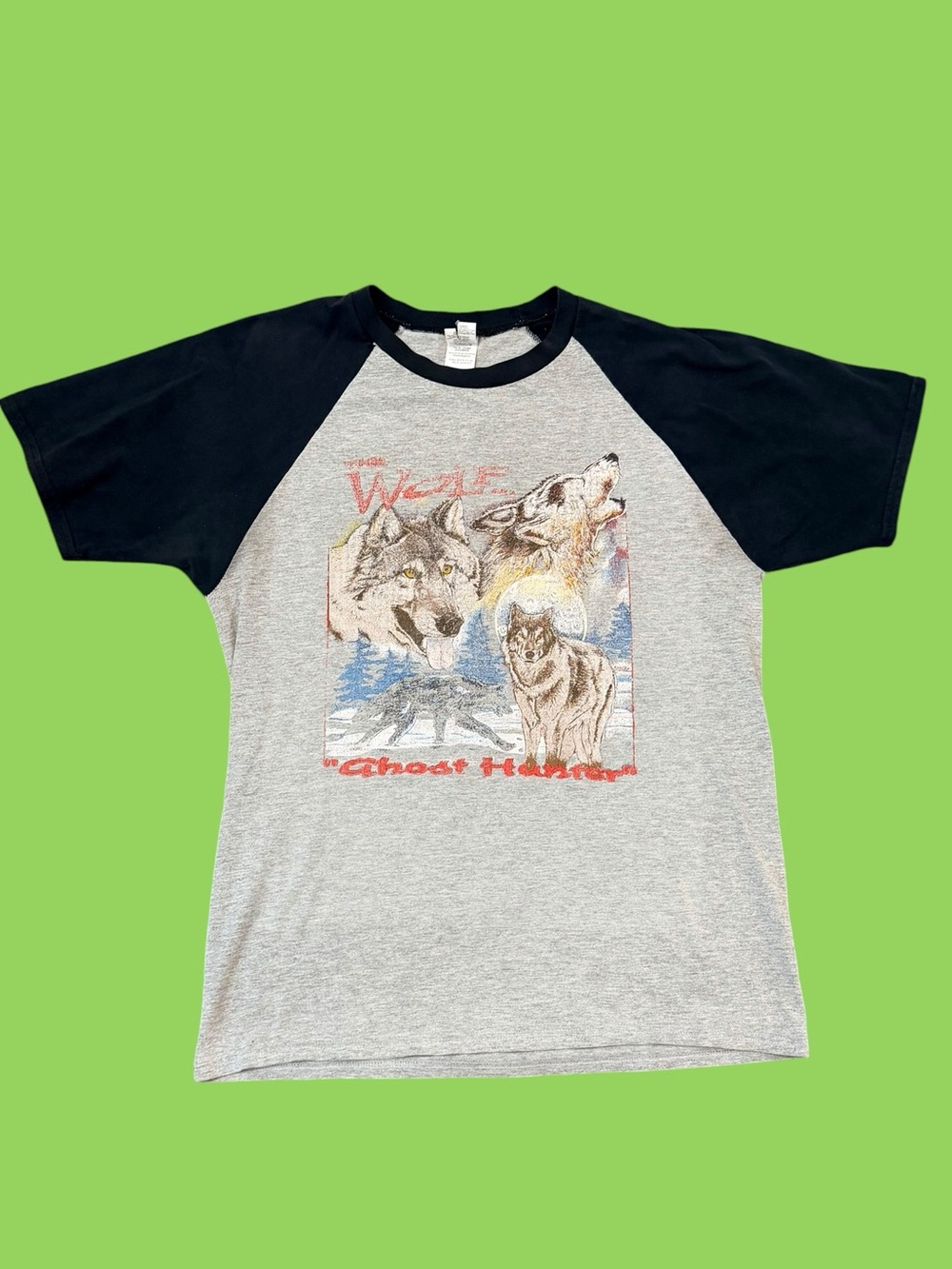 Vintage Wolf Ghost Hunter Baseball Tee Shirt Size Large Fits Medium Euro Gildan
